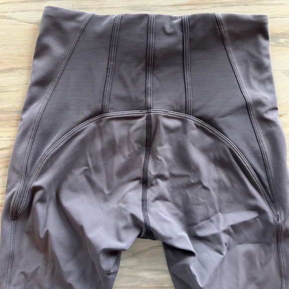 lulemon Principal Dancer Corsetry
Tight *28" size 4 - Picture 6 of 8